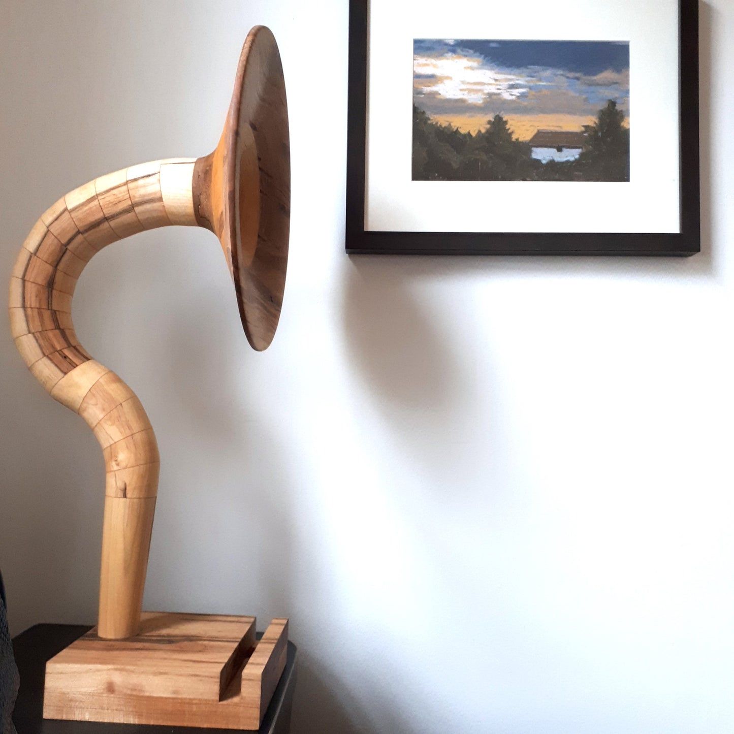 Gramophone - Scarlet - Wormy Maple
