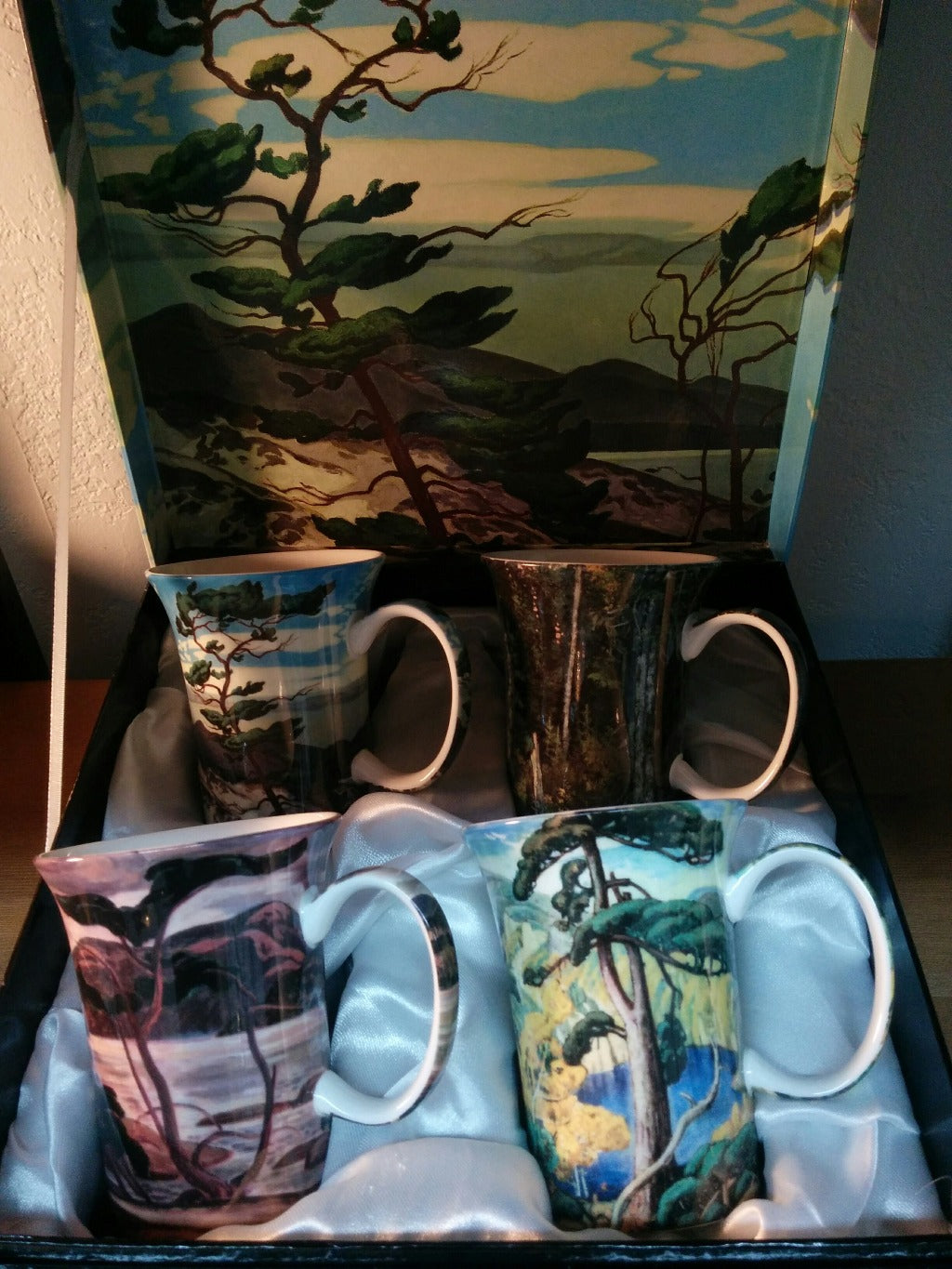 Fine Bone China Mug Set of 4 - Group of Seven and Tom Thomson